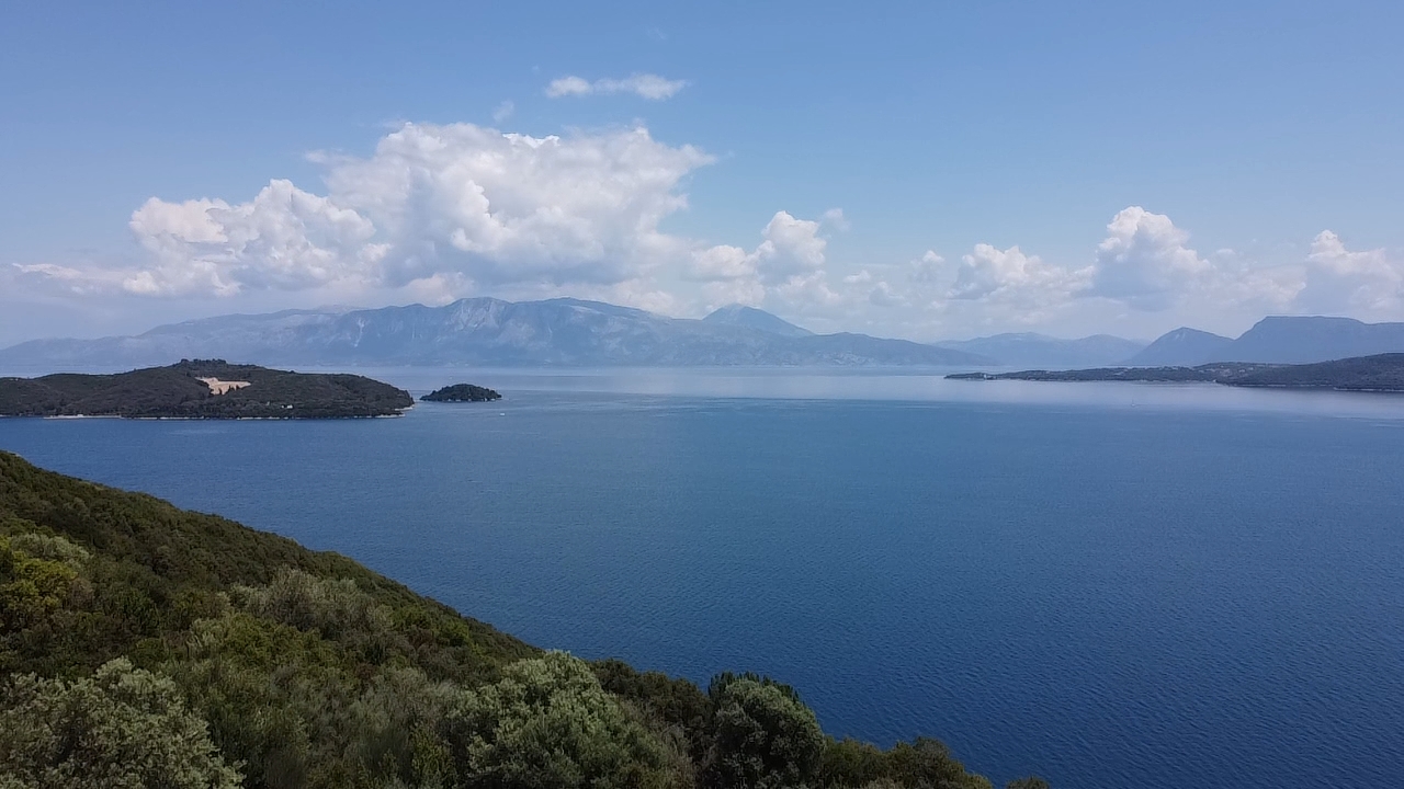 Desimi, Land 17,000 sqm